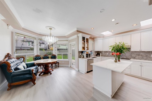 5211 Woodwards Road, Richmond, BC 