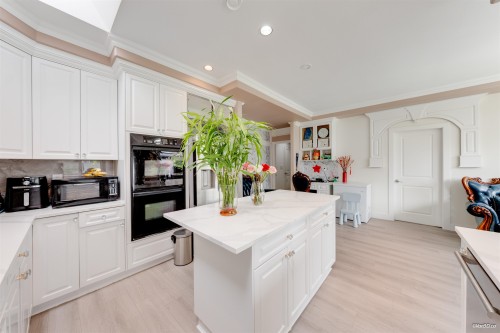 5211 Woodwards Road, Richmond, BC 