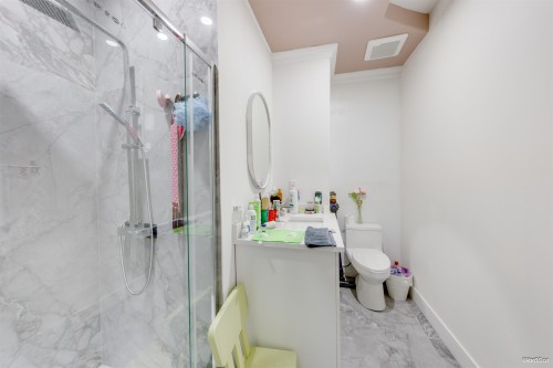 5211 Woodwards Road, Richmond, BC 