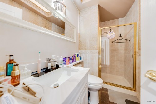 5211 Woodwards Road, Richmond, BC 