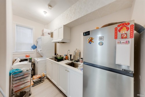 5211 Woodwards Road, Richmond, BC 