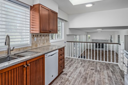 21395 Exeter Avenue, Maple Ridge, BC 