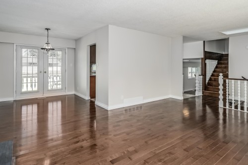 21395 Exeter Avenue, Maple Ridge, BC 