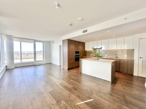 1005-3280 Corvette Way, Richmond, BC - Indoor Photo Showing Kitchen