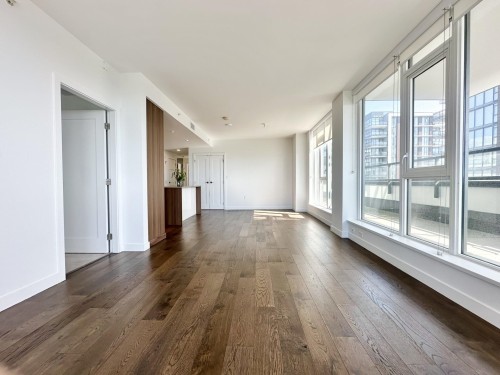 1005-3280 Corvette Way, Richmond, BC - Indoor Photo Showing Other Room