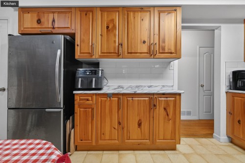 2120 Como Lake Avenue, Coquitlam, BC 