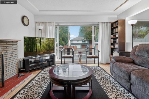 2120 Como Lake Avenue, Coquitlam, BC 