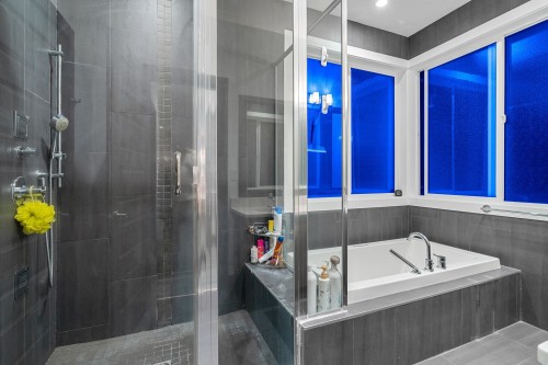 7493 Gatineau Place, Vancouver, BC 