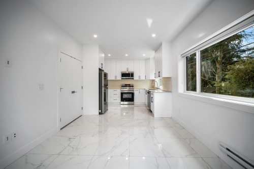 7493 Gatineau Place, Vancouver, BC 