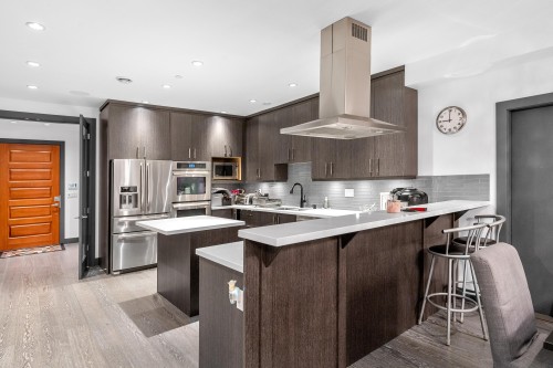 7493 Gatineau Place, Vancouver, BC 