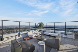 4301-6468 Willingdon Avenue Burnaby, BC V5H 0L3