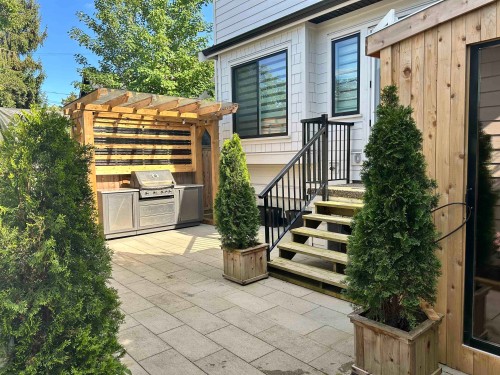 919 10Th Avenue E, Vancouver, BC 