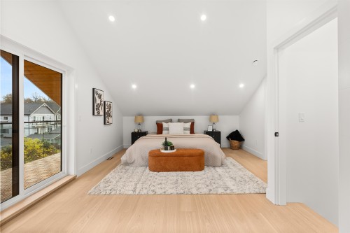 2-1822 14Th Avenue E, Vancouver, BC 