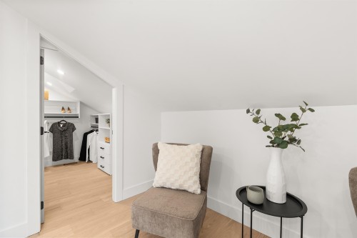 2-1822 14Th Avenue E, Vancouver, BC 