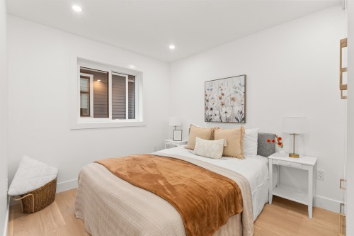 2-1822 14Th Avenue E, Vancouver, BC 