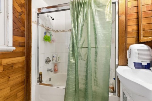 3708 Dumfries Street, Vancouver, BC 