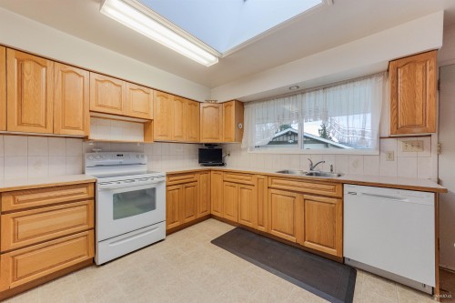 2992 Lazy A Street, Coquitlam, BC 