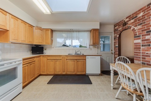 2992 Lazy A Street, Coquitlam, BC 