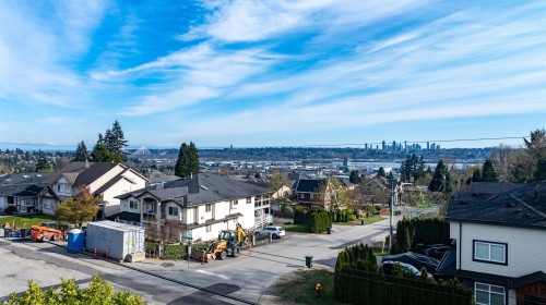 971 Rochester Avenue, Coquitlam, BC 