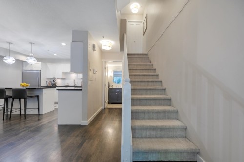 796 15Th Avenue W, Vancouver, BC 