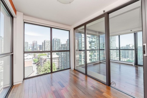 1304-283 Davie Street, Vancouver, BC 