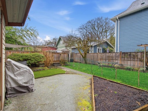 2935 Victoria Drive, Vancouver, BC 