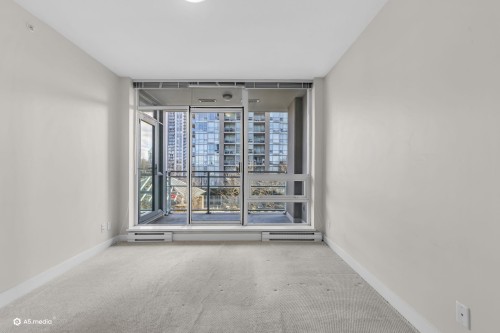 706-2968 Glen Drive, Coquitlam, BC 