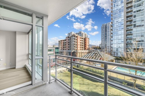 706-2968 Glen Drive, Coquitlam, BC 