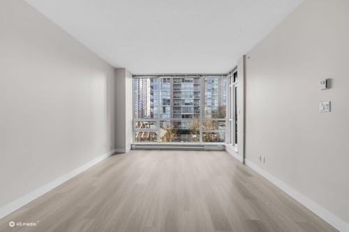 706-2968 Glen Drive, Coquitlam, BC 