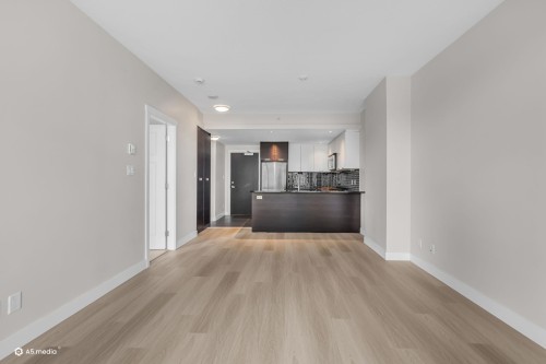 706-2968 Glen Drive, Coquitlam, BC 