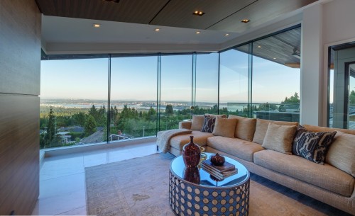 1060 Crestline Road, West Vancouver, BC 