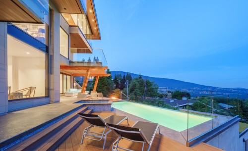 1060 Crestline Road, West Vancouver, BC 