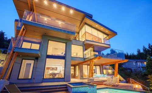 1060 Crestline Road, West Vancouver, BC 