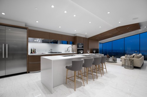 1060 Crestline Road, West Vancouver, BC 