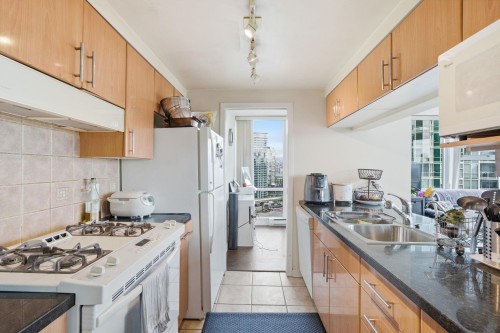 1808-193 Aquarius Mews, Vancouver, BC 