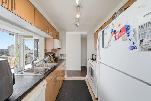 1808-193 Aquarius Mews, Vancouver, BC 
