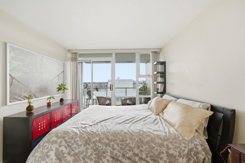 1808-193 Aquarius Mews, Vancouver, BC 