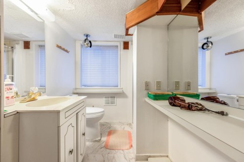 5833 Macdonald Street, Vancouver, BC 