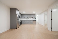 bsmt-5181 Booth Avenue Burnaby, BC V3E 3N2