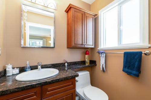 532 Perth Avenue, Coquitlam, BC 