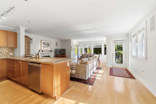 2420 Sasamat Street, Vancouver, BC 