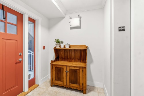 2420 Sasamat Street, Vancouver, BC 