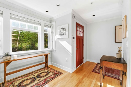 2420 Sasamat Street, Vancouver, BC 