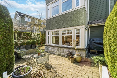 2420 Sasamat Street, Vancouver, BC 