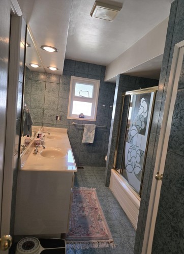 5422 Osler Street, Vancouver, BC 