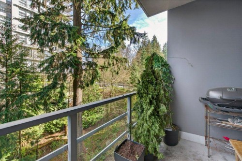 210-9080 University Crescent, Burnaby, BC 