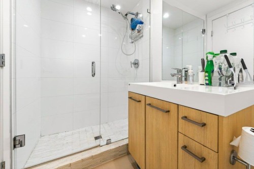 210-9080 University Crescent, Burnaby, BC 