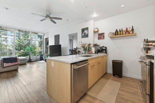 210-9080 University Crescent, Burnaby, BC 