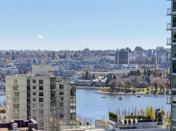 1705-1325 Rolston Street Vancouver, BC V6B 0M2