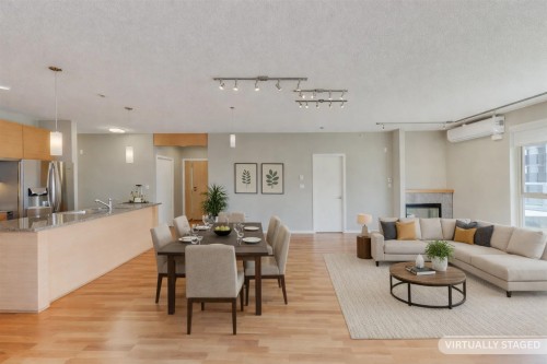 510-530 Raven Woods Drive  North Vancouver, BC V7G 2T5